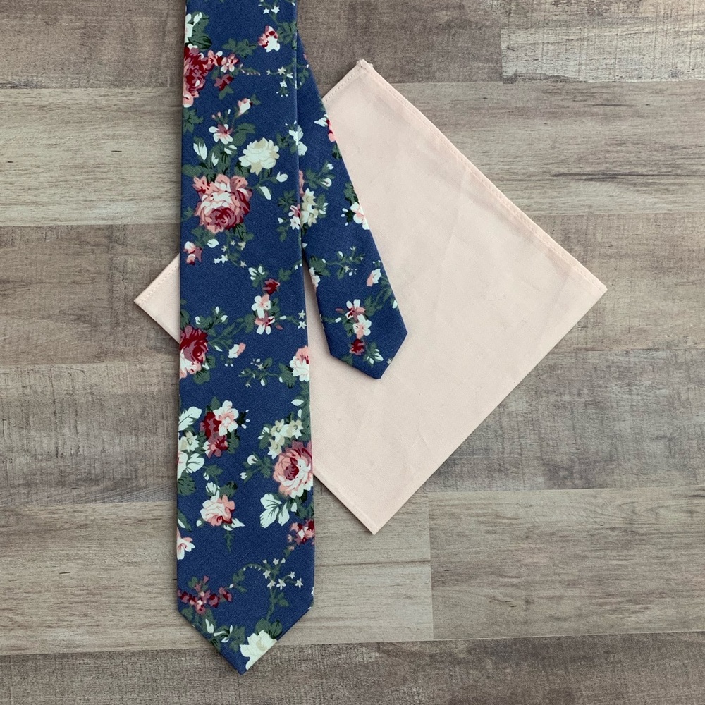 ⚜️HP⚜️ Vintage Style Floral Tie & Square Set - Picture 2 of 5